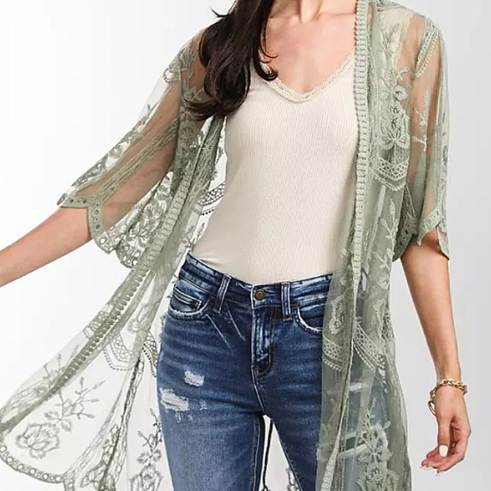 NEW Chance or Fate Lace Kimona Size Small Medium Sage Green Festival Shirt Top M
